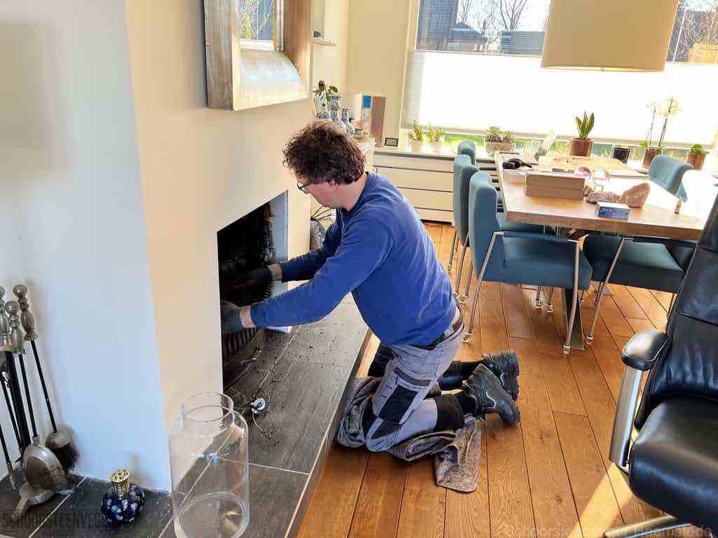 Schouwveger Heemstede kleed schoorsteenreiniger Schouwveger Heemstede kleed schoorsteenreiniger